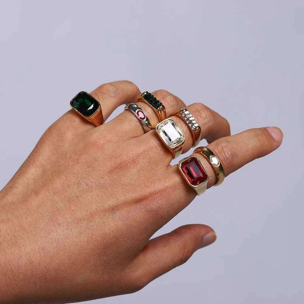 Freetry Fashion Inlaid Rhinestone Crystal Exquisite Geometric Stainless Steel Waterproof Gold Plated Ring Jewelry Gift H260312