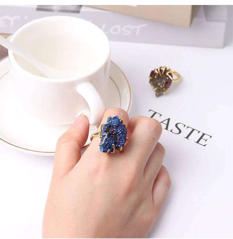 2025 Adjustable Natural Raw Cluster Ring Colorful Healing Jewelry Unisex Crystal Wristband Mindfulness Accessory H260312