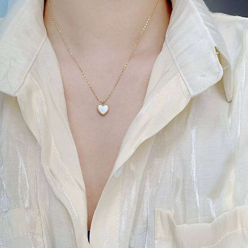 2024 Stainless Steel Gold colour OF Heart Pendant Romantic ly White Shell Necklace H260312