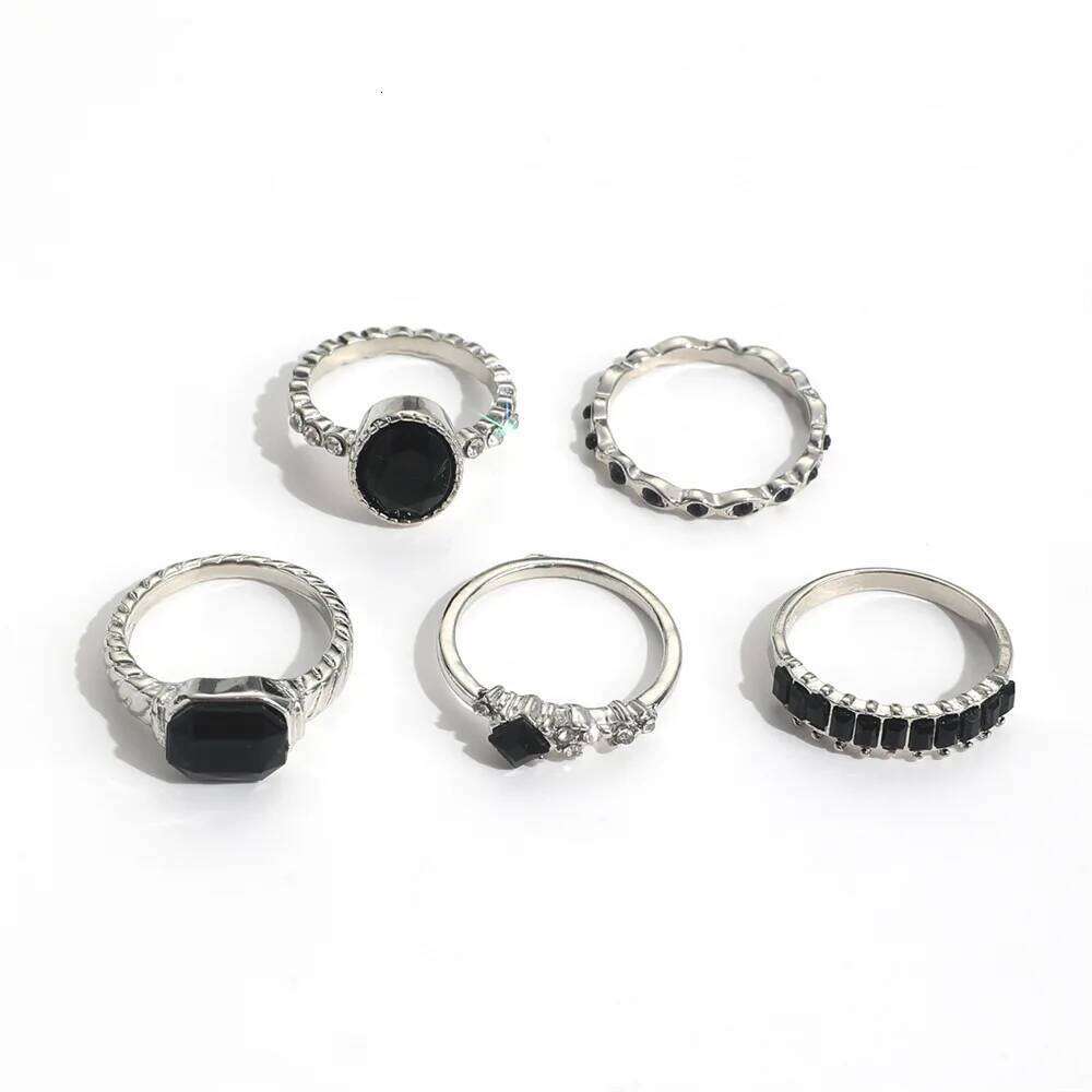 Retro Black Crystal Stone Set For Women Vintage Geometric Knuckle Joint Ring Female Fashion Party Jewelry Accessories H260312