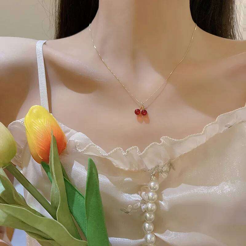 Fashion Red Cherry Pendant Women Sweet and Cute New Style Temperament Versatile Collar Chain Necklace Charm Jewelr H260312