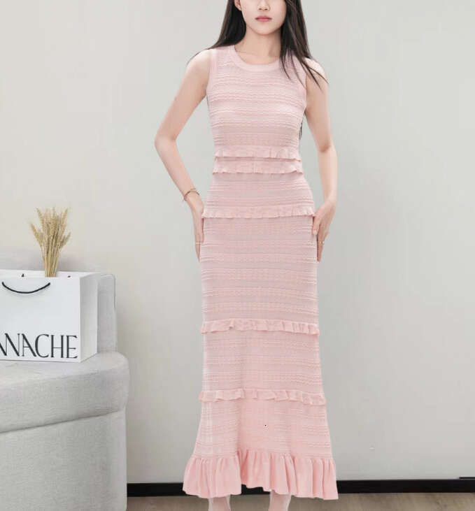 2026 Designer Women's Niche Lace Elegant Round Neck New French Ruffle Knitted Dress
