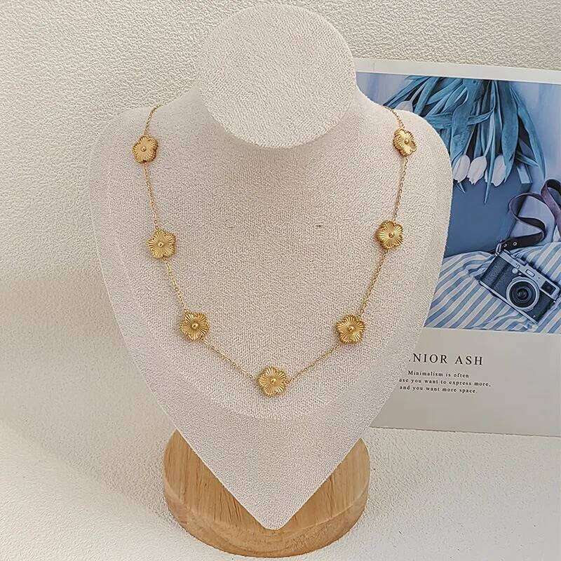 10 Flower Stainless Steel Five Cr Waterproof Necklace for Woman Daily Party Aesthetic Choker Neck Chain Jewelry H260312