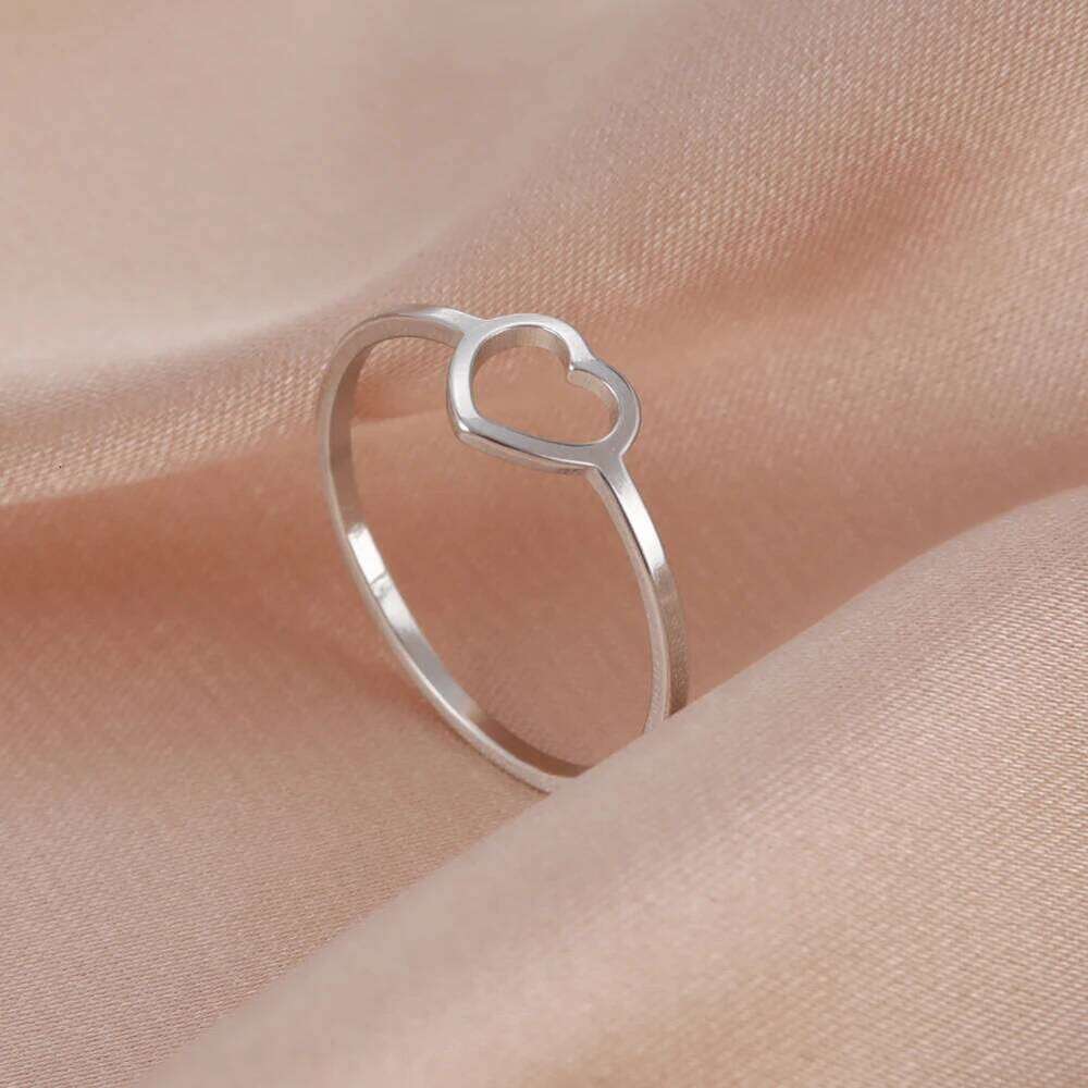 Skyrim New Simple Hollow Heart Rings for Women Stainless Steel Minimalist Finger Ring Jewelry Engagement Anniversary Gifts H260312