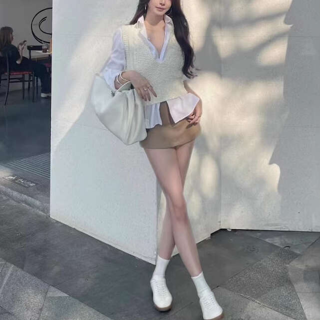 2026 Spring/Autumn New Low Collar Long Sleeve c10 Shirt with V-neck Sleeveless Soft Knitted Tank Top