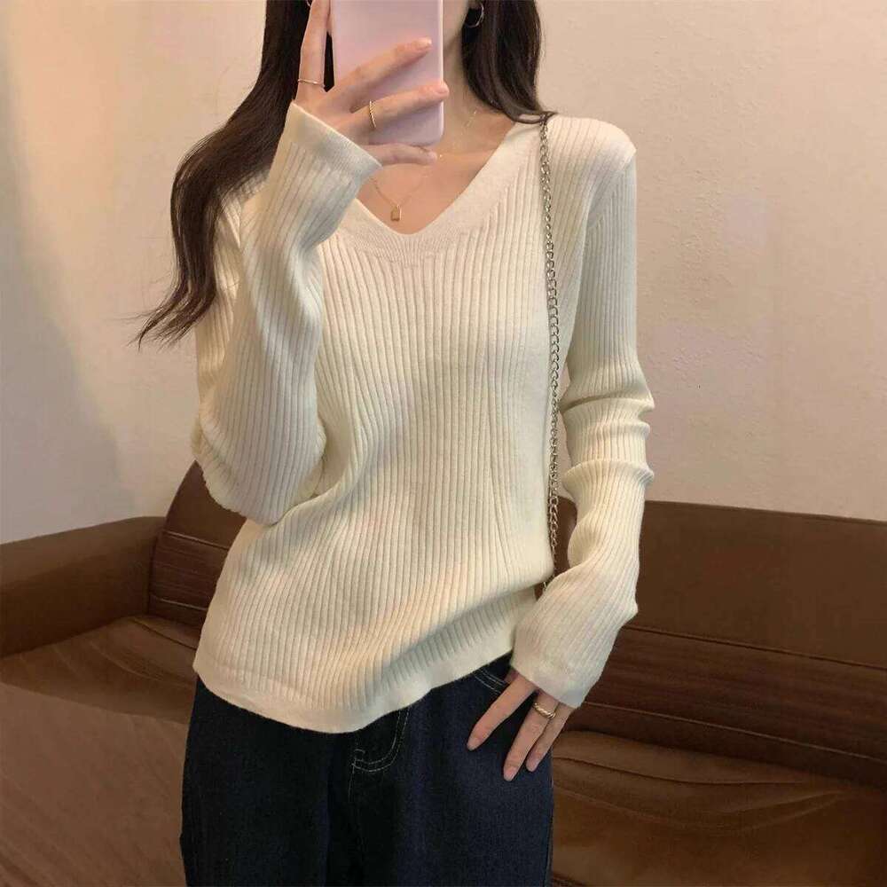 French Slim Fit Versatile V-neck Long-sleeved Knitted Women's Spring Autumn Chic Bottoming Korean Style Inner Sweater Z260313