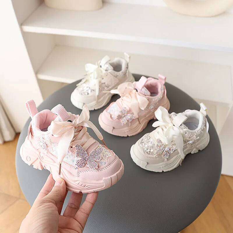 1-6Y New Girls' Sports Anti Slip Soft Sole Sequin Shinny Butterfly Cute Tennis Running Princess Shoes for Baby Girls 26Y0313