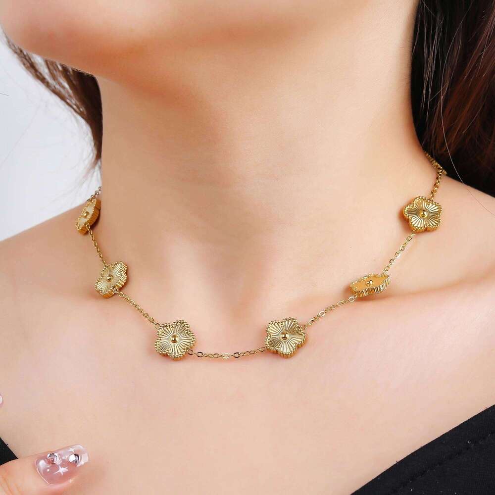 Waterproof Laser Stainless Steel Five Y2K 10 Flower Necklace Simple for Woman Daily Party Aesthetic Jewelry Cr H260312
