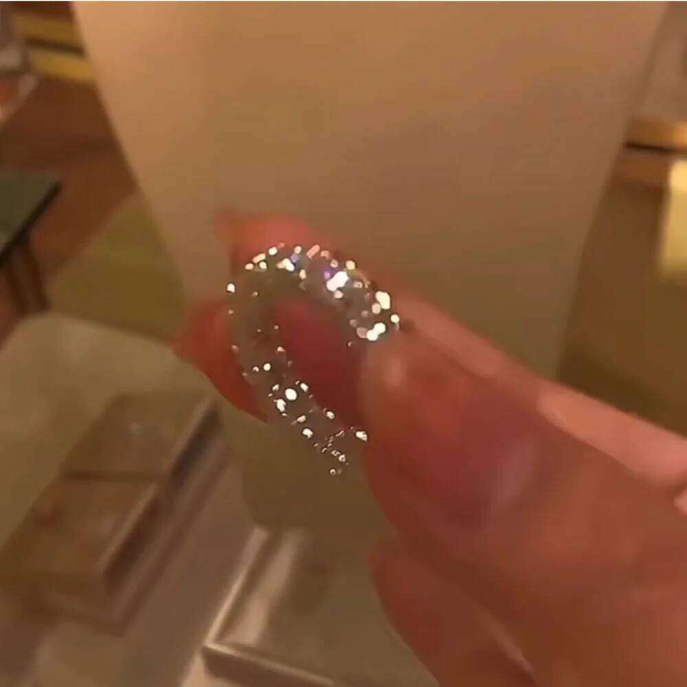 Luxury Crystal Small Round Stone Engagement Rings For Women Silver Color White Zircon Wheel Ring Wedding Band Jewelry Gift H260312