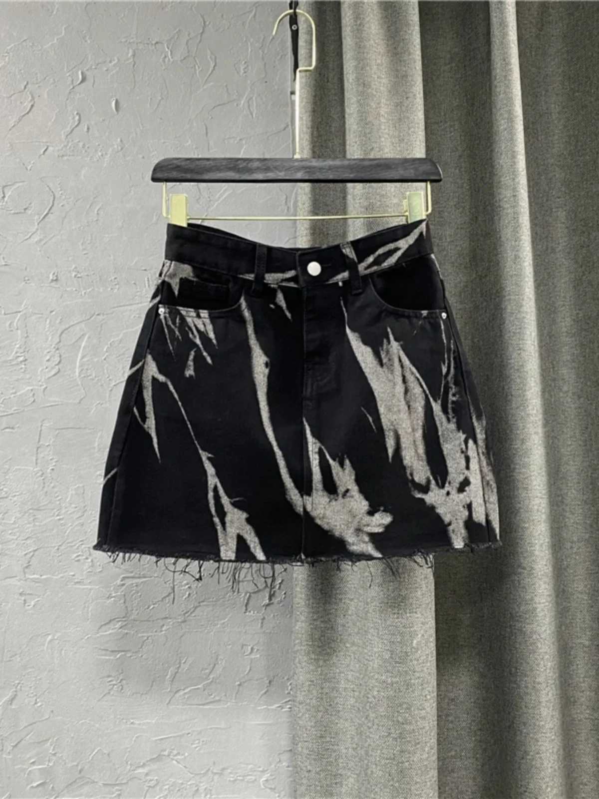 Black Gray Tie Dye Denim Short Skirt High Waist Personalized Pattern Denim Skirt Fringed A-line Skirt Fashion Versatile Skirt M260314