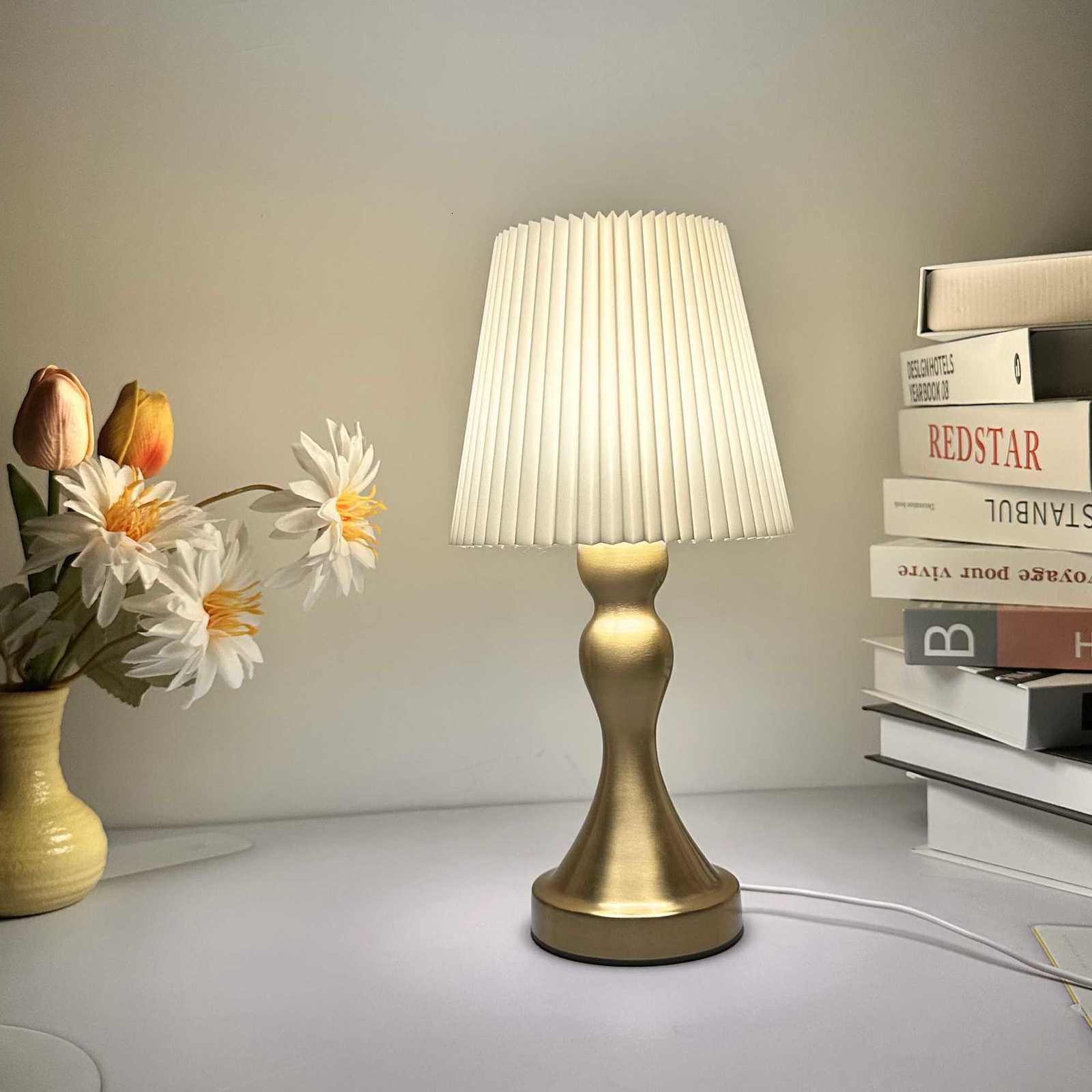 1 USB-powered LED folding light with aluminium alloy metal base - modern Nordic style dimmable night light for bedroom desk dec Y260314