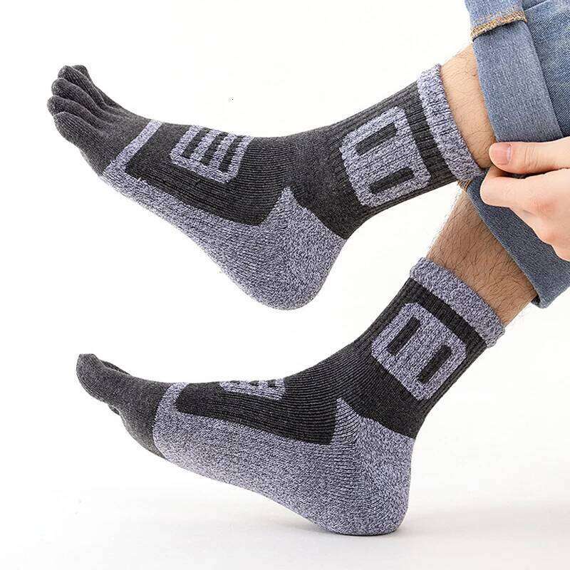 Winter Mans Sport Toe Terry Cotton Thick Thermal Keep Warm Compression Fitness Outdoor Bike Run Five Finger Short Socks Z260314