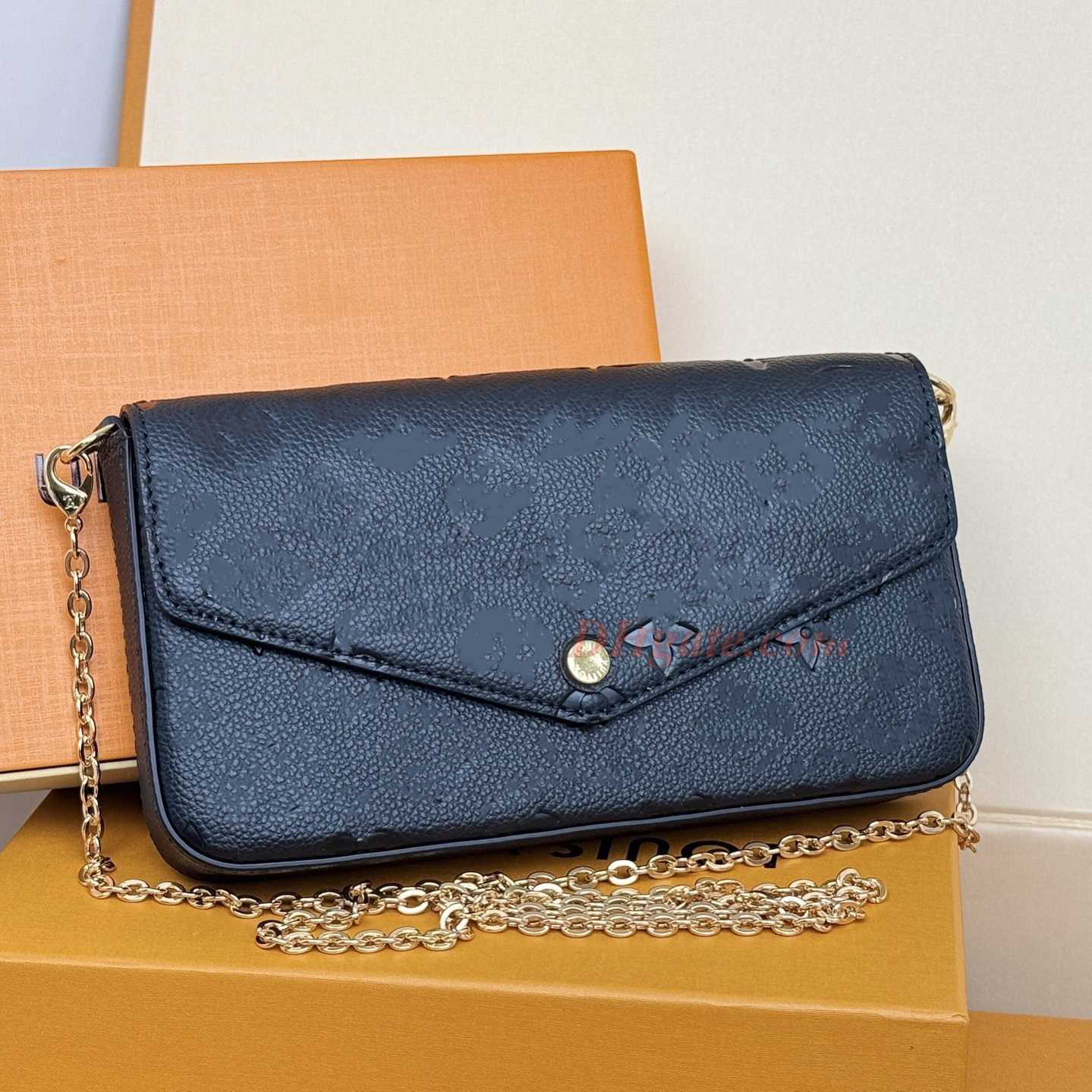 Shoulder Bags Luxury bag Three-in-one clutch bag Shoulder Bags purse woman new design Grain leather bag new fashion handbag Retro Lock Head Bag Handheld Crossbody bag