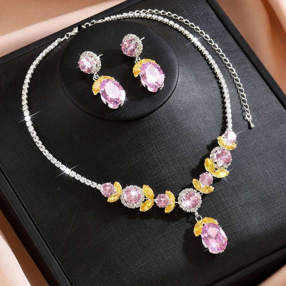 European and American diamond studded design, collarbone chain, light luxury temperament, fashionable necklace, earrings Z260313