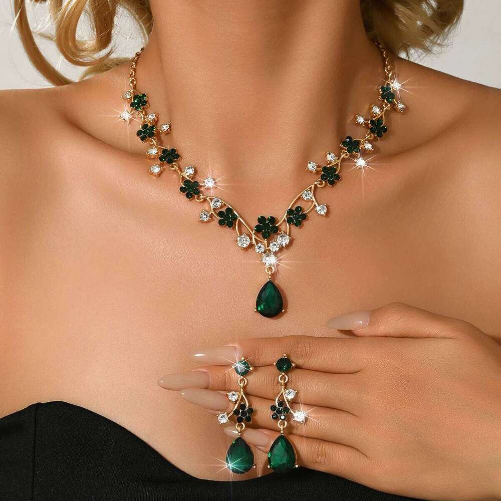 European and American exquisite heavy industry angel tear droplet necklace earrings two-piece set wedding accessories Z260313