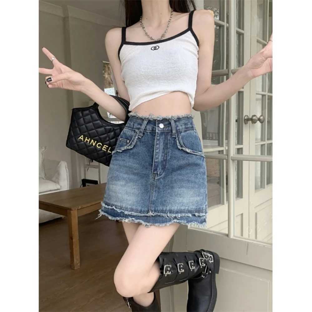 Womens American rETRO denim shorts summer fringed THin style spicy wrapped hip skirt A-line short casual wide leg pants M260314