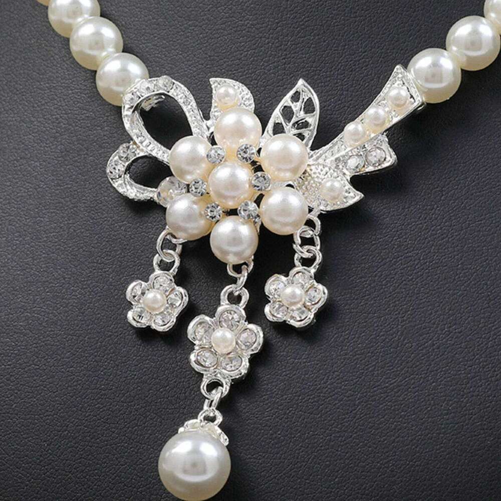 3 pieces of women's pearl set, rhinestone necklace, earrings, wedding party and banquet accessories Z260313