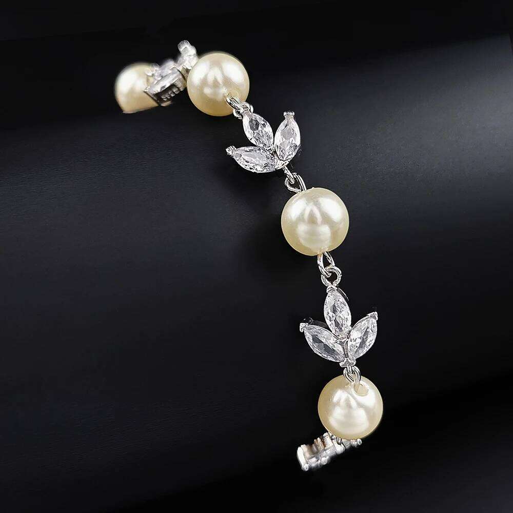 2024 New Trendy simulated pearl Leaves silver color on hand Bracelet for Women Adjustable Party Gift Jewelry Wholesale S6064 Z260313