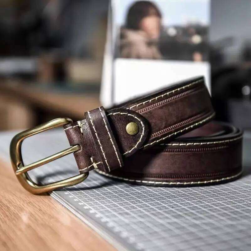 LB02 Vintage Distressed Genuine Leather With White Buckle for Jeans Men Belt Z260226