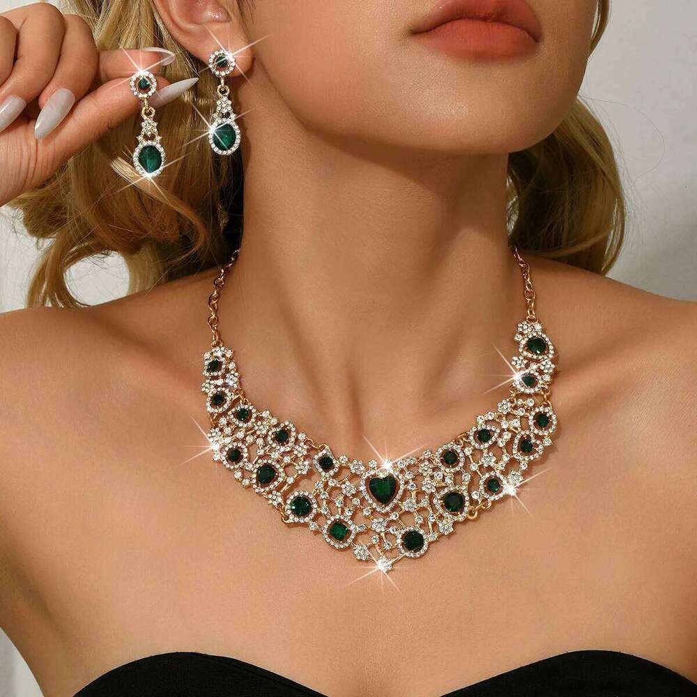 European Retro Alloy Inlaid Diamond Heart Earrings Necklace Wedding Banquet Versatile Set Female Z260313