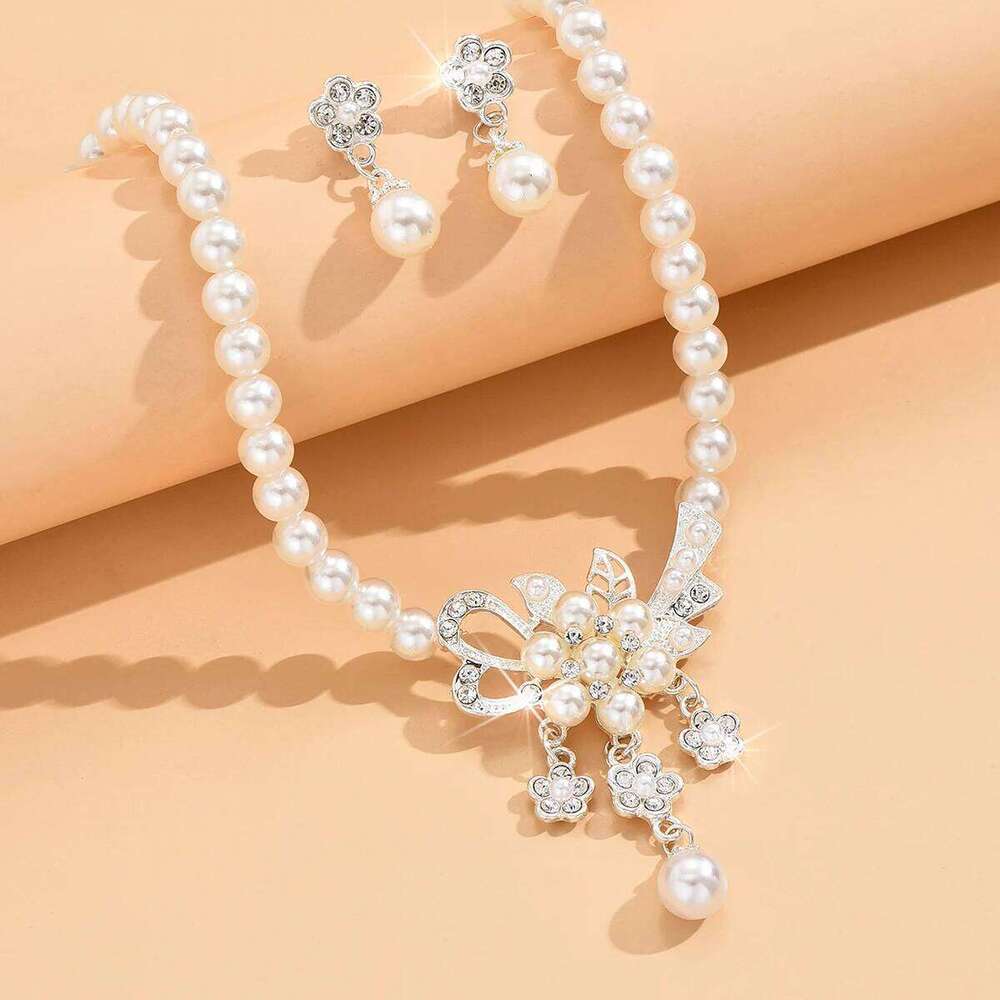 3-piece jewelry set, floral women's pearl earrings, necklace decoration suitable for women to attend parties Z260313