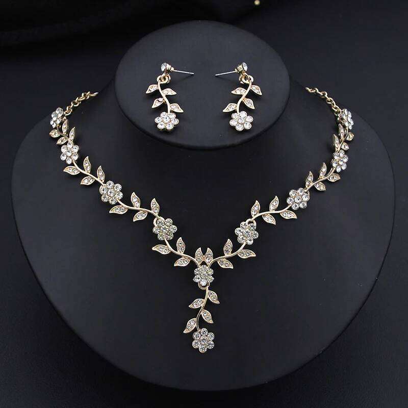 Fashion Pendants Earrings Sets for Women Flower Jewelry Bridal Wedding Choker Necklace Set Accessories Z260313