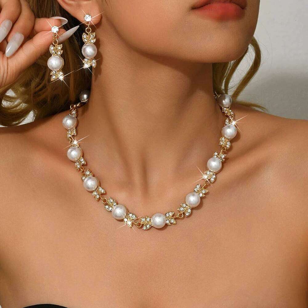 European and American Cross border Jewelry Pearl Necklace Earring for Female Brides Retro High end Design Sense Set Z260313
