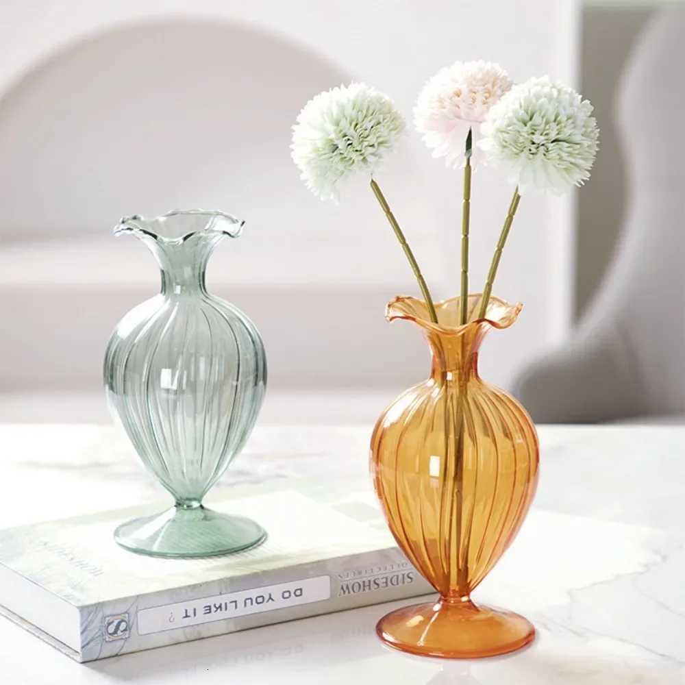Simplicity Creative Small Glass Vase Vintage Vertical Pattern Vase Flowers Hydroponic Arrangement Room Desktop Decoration Y260314