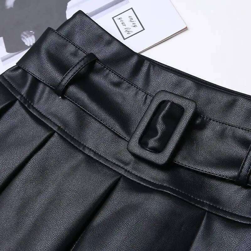 Pleated Leather Short Temperament High Waist Flesh-covering Autumn and Winter New Elegant Little Black Skirt Z260314