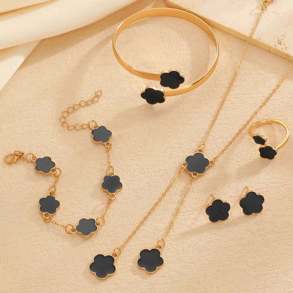 Exquisite Five Leaf Flower Necklace Earrings Bracelet Ring Set for Women Simple Elegant Plum Blossom Jewelry Party Luxury Gifts Z260313