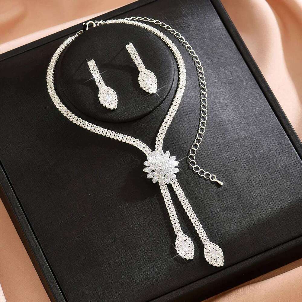 FYUAN 3 Piece Flower Zircon Necklace Earring Set Elegant Jewelry Women Perfect for Weddings and Parties Z260313