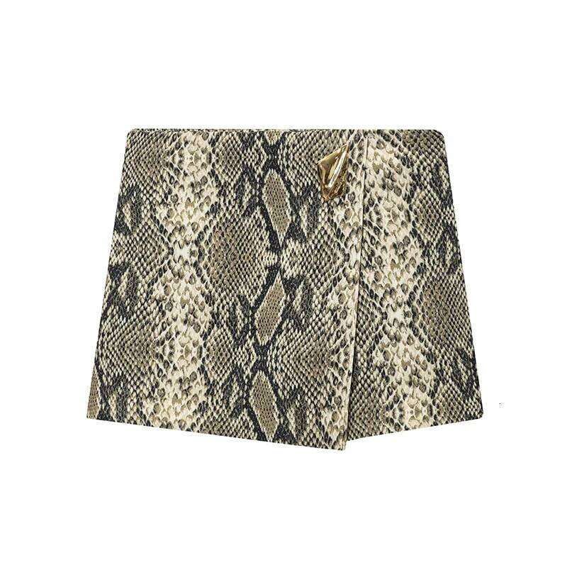 Autumn New Women's Short 2025 French Minimalist Style High Waist Asymmetric Metal Decorative Casual Mini Skirts Shorts Z260314