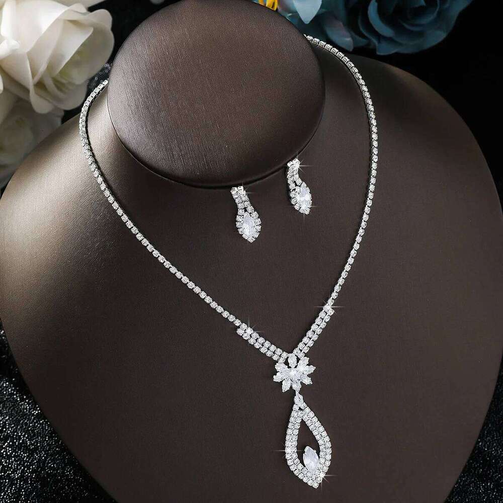 3PC Women's Fashion Water Diamond Claw Chain Geometric Flower Necklace Earrings Jewelry Set Wedding Party Festival Gift Z260313