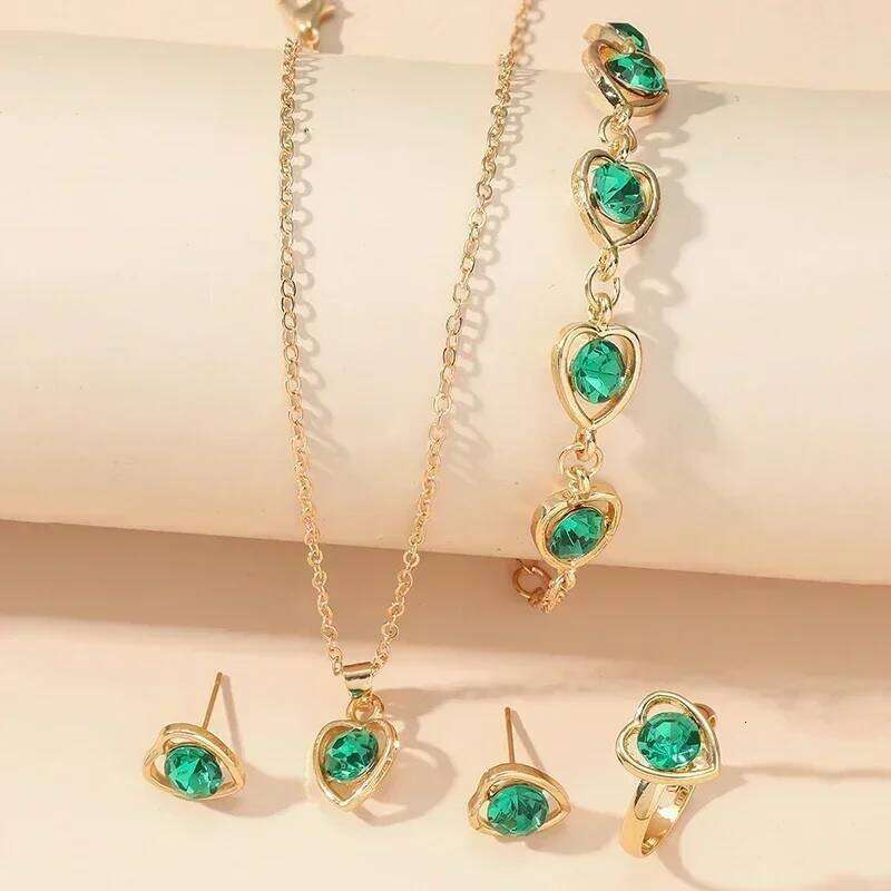 5 PCS/Set Fashionable Elegant Gold Rhinestone Heart Shaped Decorative Jewelry Earrings Necklaces Bracelets Ring Combinations Z260313