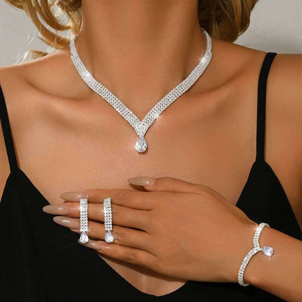 Retro elegant nude diamond temperament generous ins high-end necklace earrings bracelet three piece set with accessories Z260313