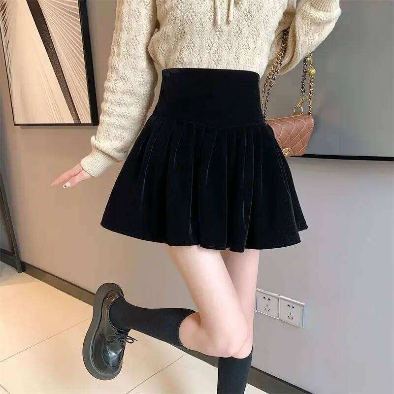 Autumn Winter Black Pleated for Women Velvet Cute A-line Mini Skirt Shorts Sweet Fashionable Korean Style Female Clothing Z260314