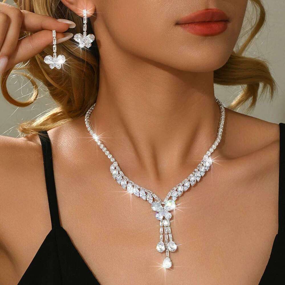 French socialite style chic temperament super sparkling naked diamond ring earrings bracelet necklace four piece set Z260313