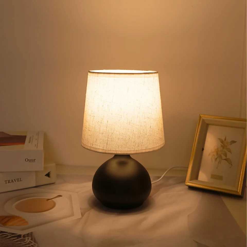 Modern design warm light fabric desk lamp USB with switch home decoration lamp bedside lamp gift lamp Y260314