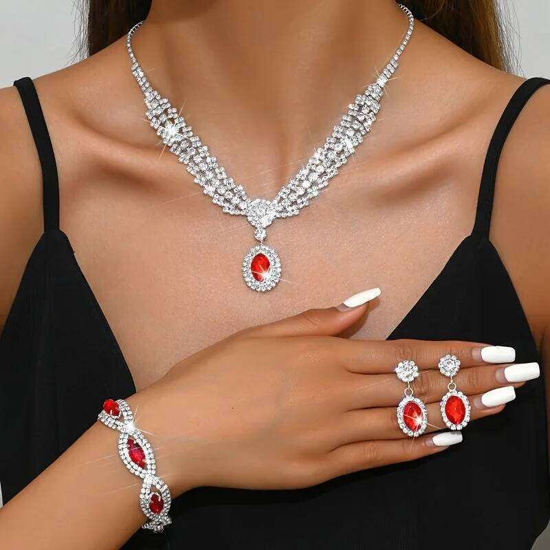 Elegant Bridal Jewelry Set Necklace Earrings with Sparkling Rhinestones Perfect for Weddings Parties Z260313