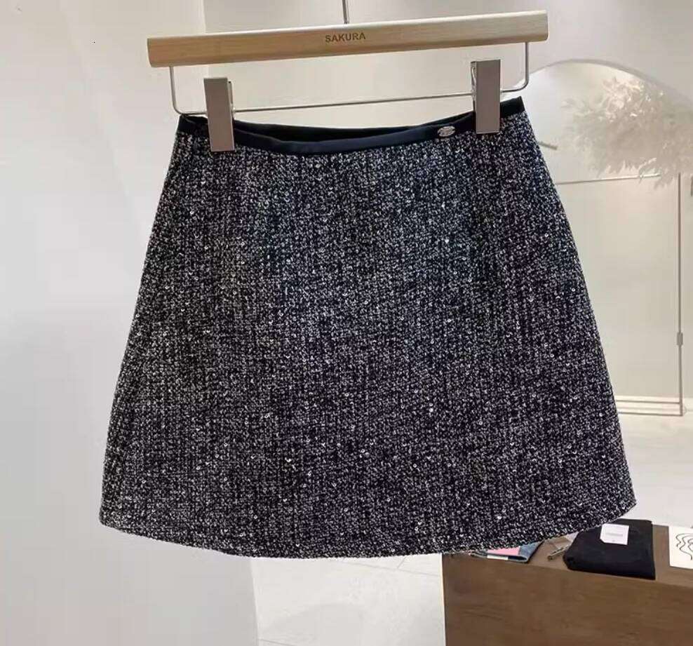 New Fashion Sexy High Waist Sequined Solid Color Slim Fit Above Knee Mini A-line Skirt For Women,2 Colors Z260314