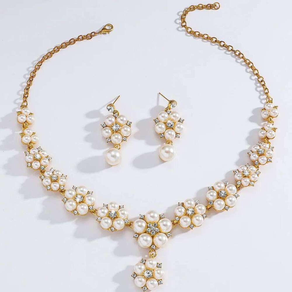 Retro Pearl Flower Necklace Earrings Set Women's Gold-Tone Cluster Jewelry for Wedding Bridal Party Evening Dress Accessory Gift Z260313