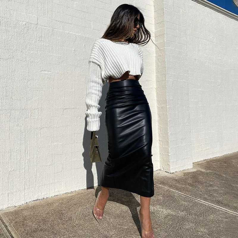 Women Autumn Sexy High Waist Bodycon Skirt Fashion Adults Slim-fit Solid Color Slit Leather Long Skirt Black/White M260314