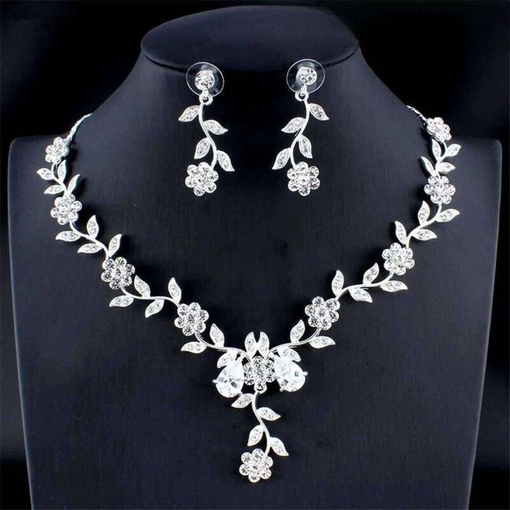 3PC Women's Fashion Trend Small Flower Water Drop Necklace Earrings Jewelry Set Wedding Banquet Party Festival Gift Z260313