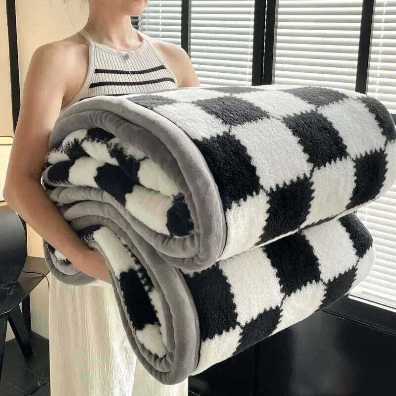 Winter A Grade Plaid Coral Fleece Soft Warm Thick Bed Blankets Plush Sofa Blanket Bedding Sheet Home Office Supplies