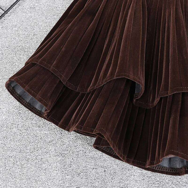 Velvet Tiered Mini Y2K Low-Rise Ruffled Pleated Short Skirt in Brown Black Autumn Winter Vintage Outfit Z260314