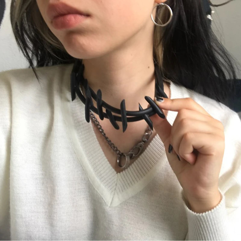 UK Gothic Pendant Necklaces Women Punk Sweater Chains 3 Necklaces Strange Jewelry Handmade Rubber Jewelry Torques Rope 260312