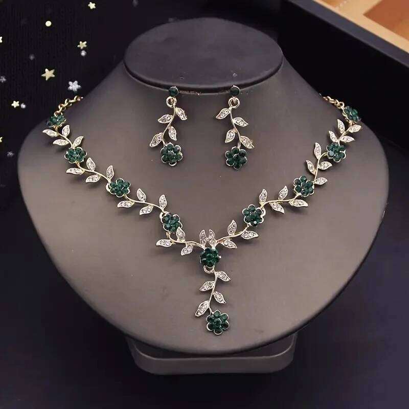 3 Pcs Sweet Jewelry Exquisite Rhinestone Pendant Banquet Party Women Fashion Romantic Crystal Necklace Earring Accessory Set Z260313