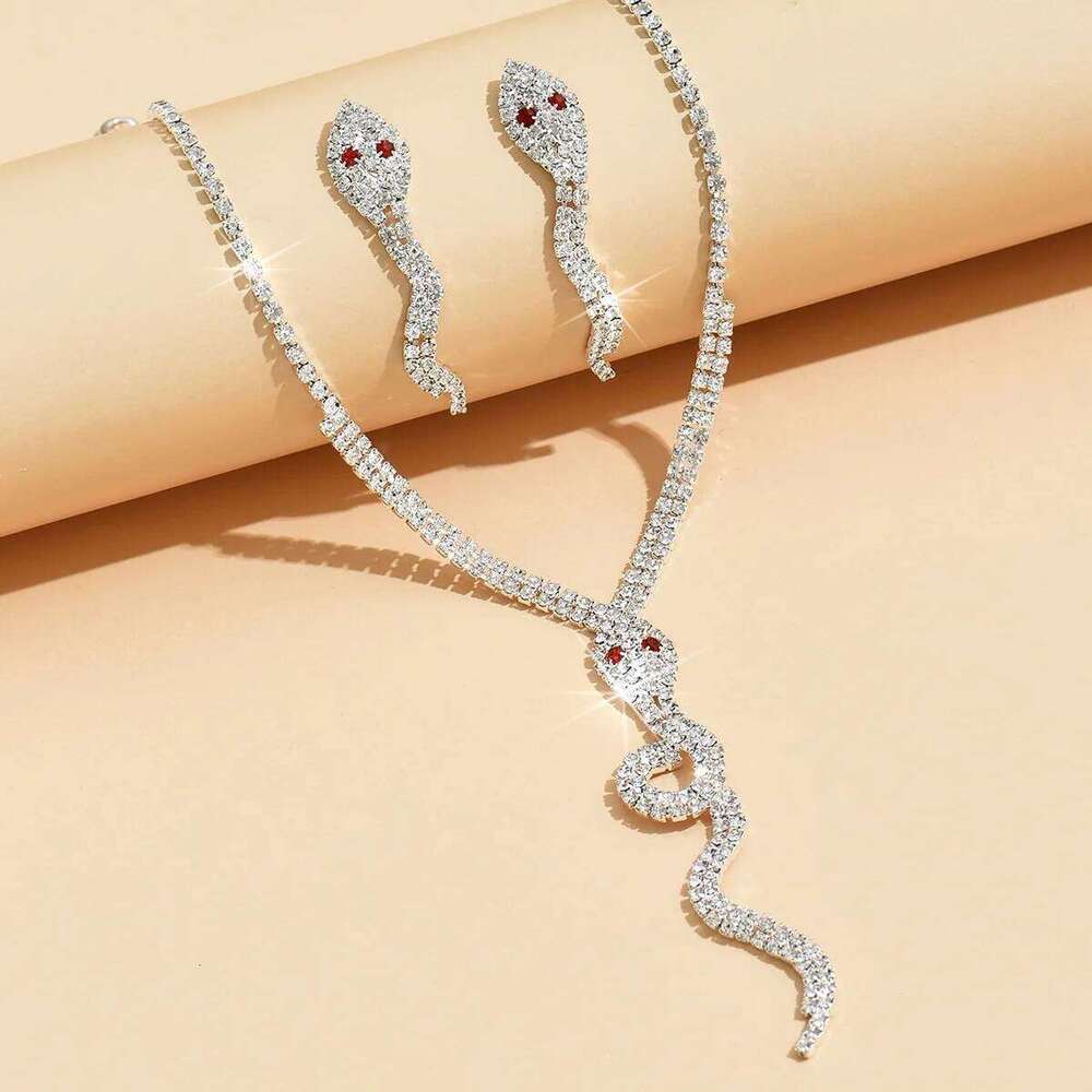 Women's fashion claw chain series design earrings, necklaces, sets, light luxury style high-end jewelry sets Z260313