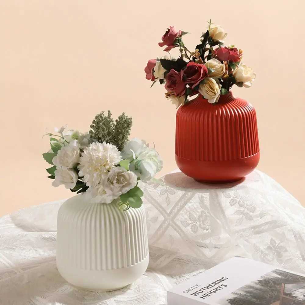 Plastic Flower Vase Solid Color Nordic Style Flower Pot Basket Living Room Decoration Imitation Ceramic Y260314