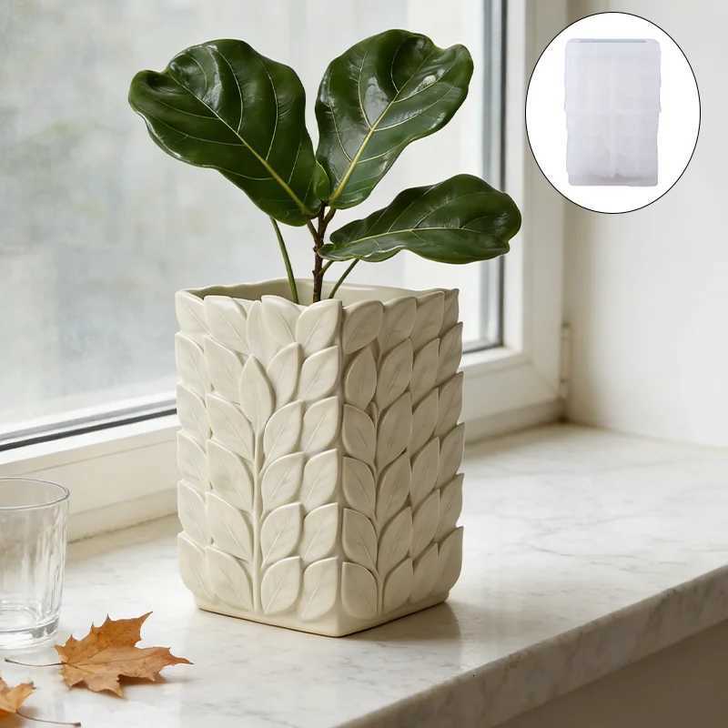 Leaf-patterned silicone molds are easy to unmold making it easy to create sophisticated scented candle jars for home dcor han Y260314